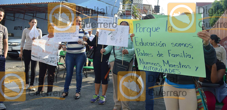 bloqueo_chilpancingo_protesta (2)