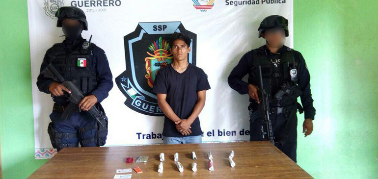 detenido_droga_acapulco_policia-estatal (1)