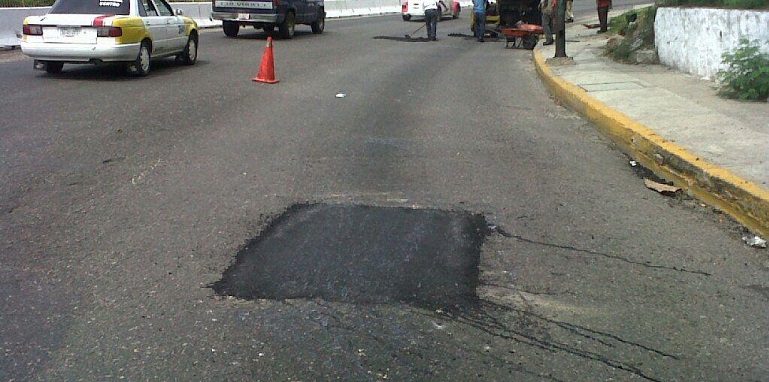 bacheo_carretera_acapulco_mexico (1)