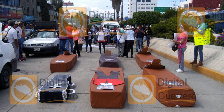 marcha_chilpancingo_reforma_educativa (1)