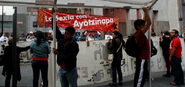 planton_sre_ayotzinapa