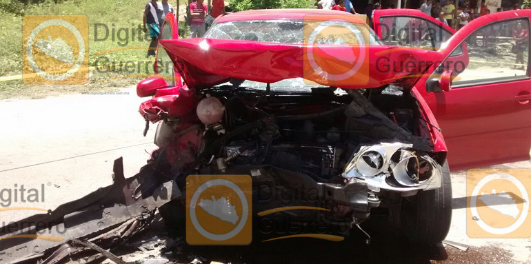 accidente_taxi_jetta_acapulco (1)