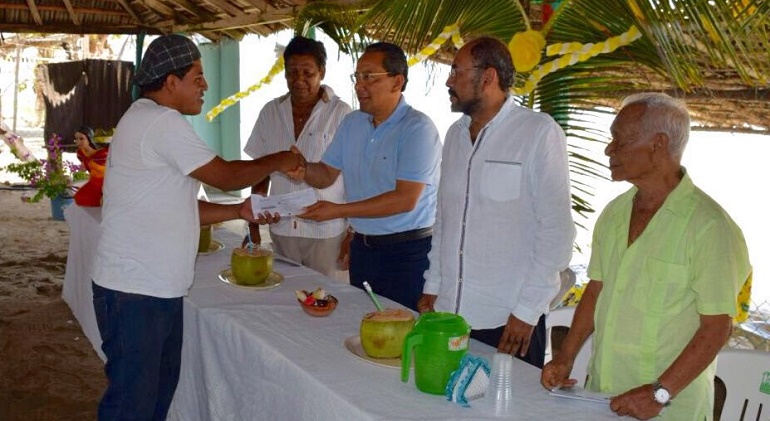 pago de becas la barra de coyuca