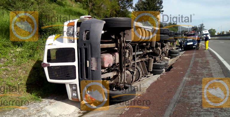 volcadura_pipa_gas_autopista_sol (2)