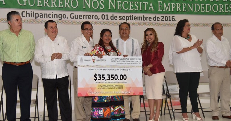 entrega_apoyos_emprendedores_guerrero