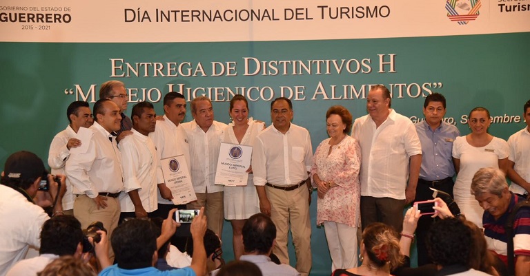 entrega_premio_h_acapulco_muno_emperial-2