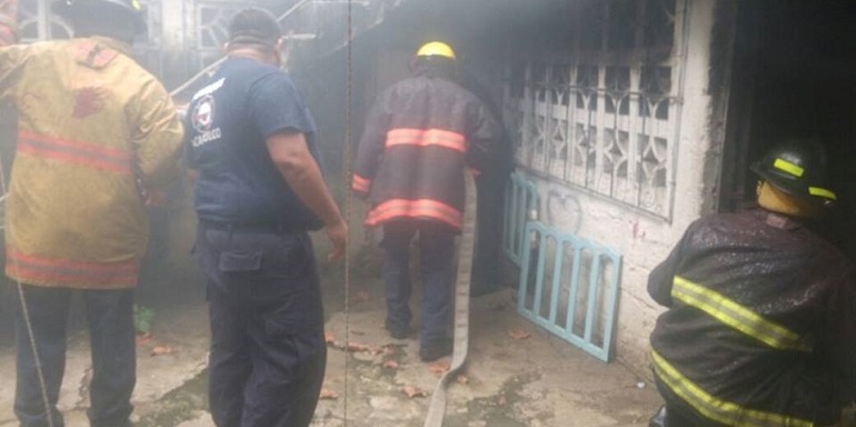 incendio_casa_acapulco_bomberos