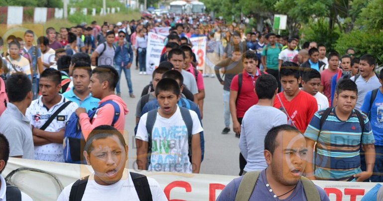 marcha_normalistas_ayotzinapa_iguala-7