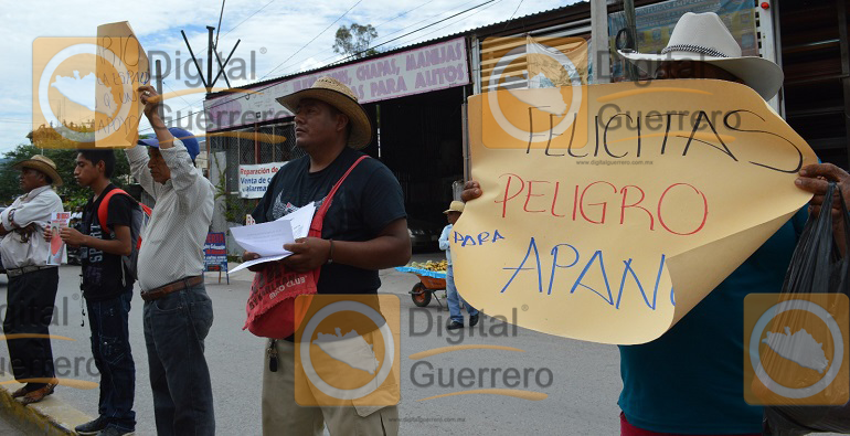 protesta_habitantes_apango_congreso_guerrero-2