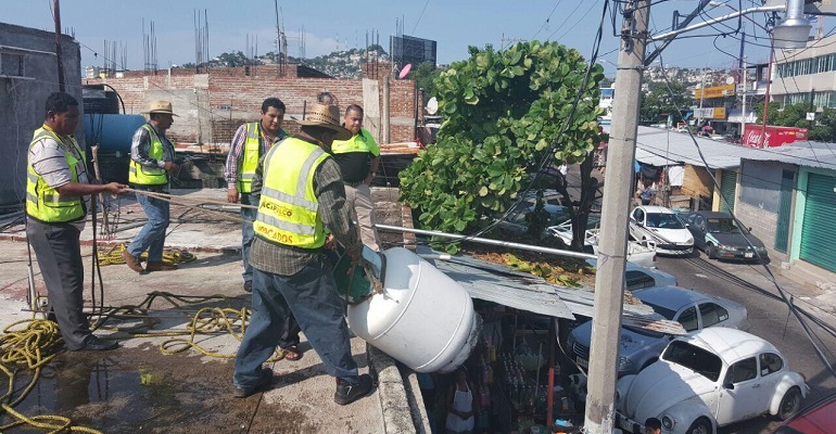 retiro-tanque_gas_mercado_central-2