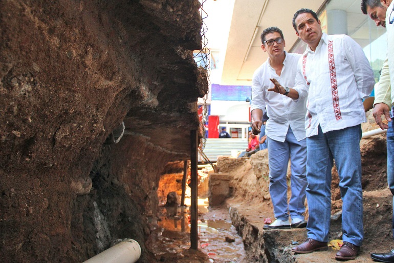 vestigios_arqueologicos_zocalo_acapulco-1