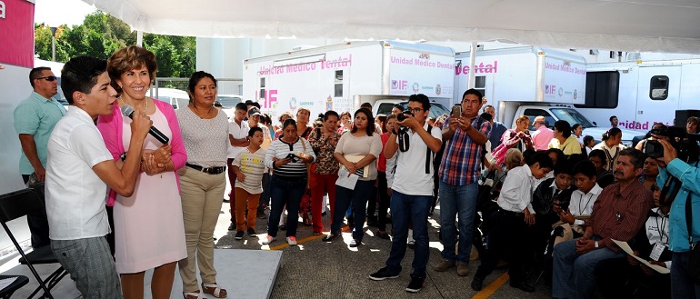 entrega_becas_estudiantes_dif_guerrero-1