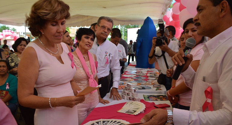 feria_salud_cancer_mujer-2