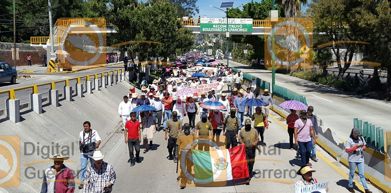 marcha_organizaciones_chilpanicngo_ayotzinapa1