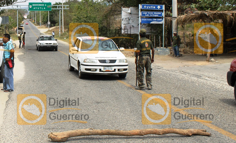 retenes_policia_ciudadana_ayutla_guerrero-2