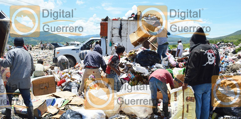 pepenadores-denuncian-monopolio-de-reciclaje-en-el-basurero-municipal-de-chilpancingo