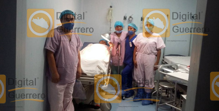 hospital_ayutla__equipo_medico