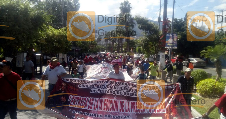 marcha_organizaciones_sociales_chilpancingo-1