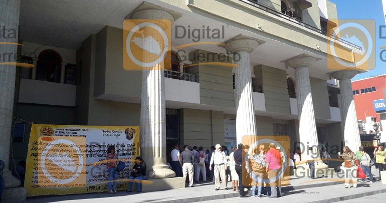 protesta_ayuntamiento_chilpancingo_pagos_trabajadores-1