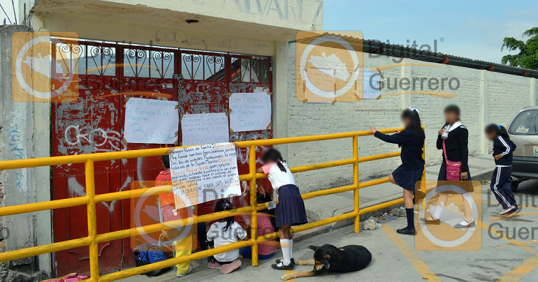 protesta_padres_familia_escuela_chilpancingo-1