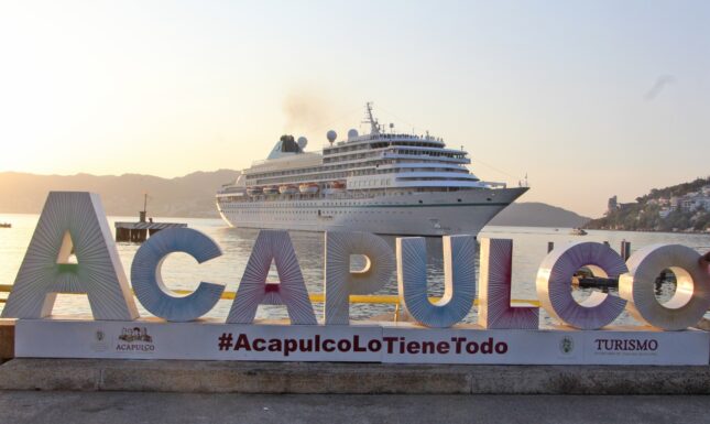 Recibe Acapulco el crucero MS Amera