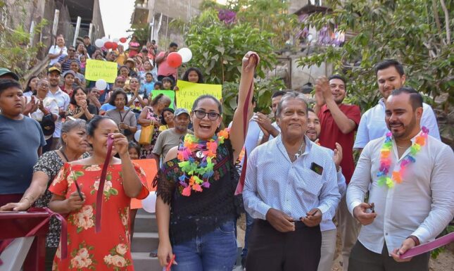 Inauguran Puente Peatonal “Andador La Raza” en Guerrero, promovido por la Diputada Citlali Calixto