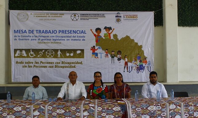Realiza el Congreso mesas de trabajo de la consulta a personas con discapacidad en Tlacoachistlahuaca
