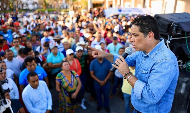 Acuden cientos a la primera Asamblea de la Caravana “Acuérdate de Acapulco”