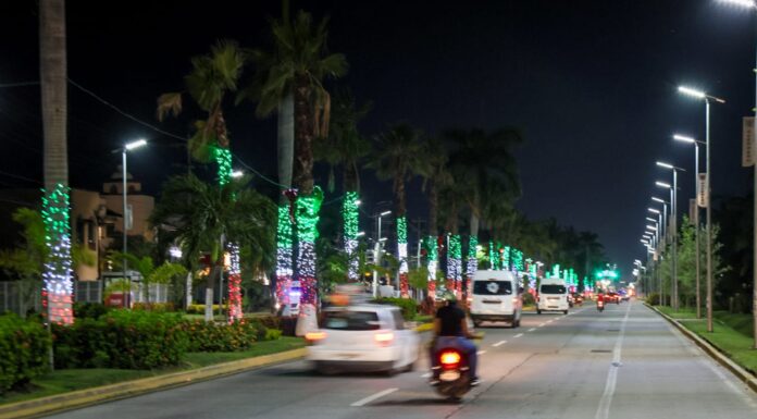 ¡Acapulco Brilla! Ilumina Evelyn Salgado el Boulevard de Las Naciones con motivo de las fiestas patrias