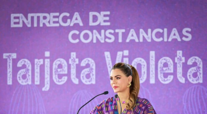 Entrega Evelyn Salgado mil 267 certificados y constancias de capacitación a mujeres beneficiarias del programa Tarjeta Violeta