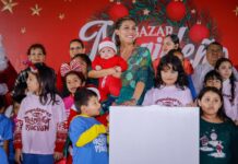 DIF Guerrero realiza el Encendido del Árbol Navideño 2025