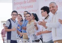 Entrega Evelyn Salgado apoyos del programa Ver Bien para Aprender Mejor